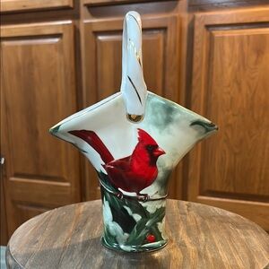 Hautman Brothers Collection Cardinal/Holly Ceramic Basket Vase Gold Trim Vintage